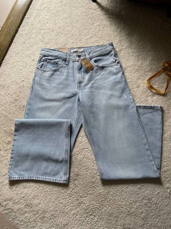 Levi's Denim - NWT Levi's Middy Bootcut Light Wash Women's Jeans Size 28/31
